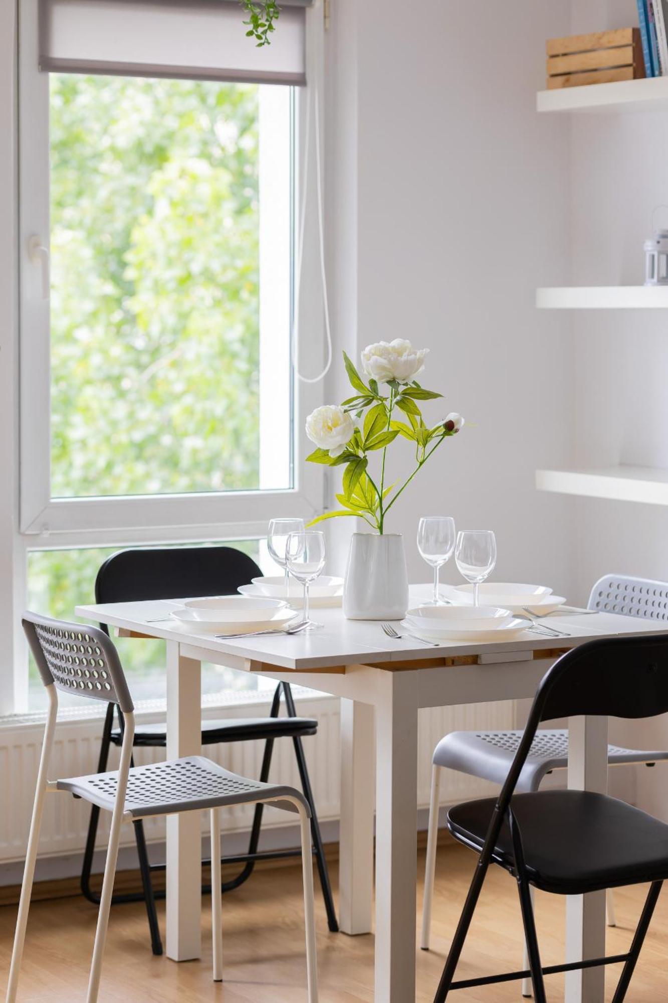 Rodzinne Studio Dla 4 Osob W Centrum Warszawy By Noclegi Renters Varsavia Esterno foto